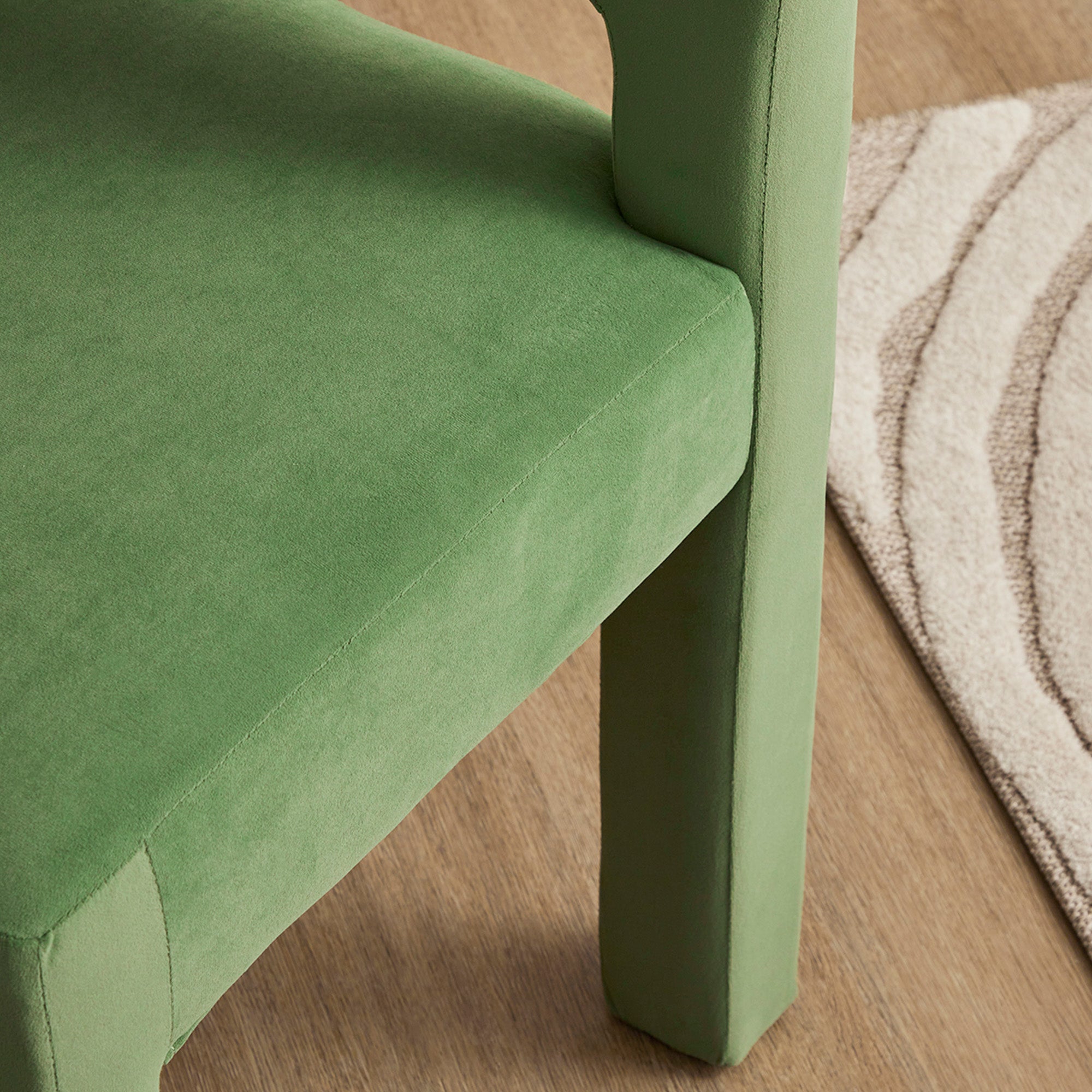 Claude Set of 4 Dining Chairs Green Velvet