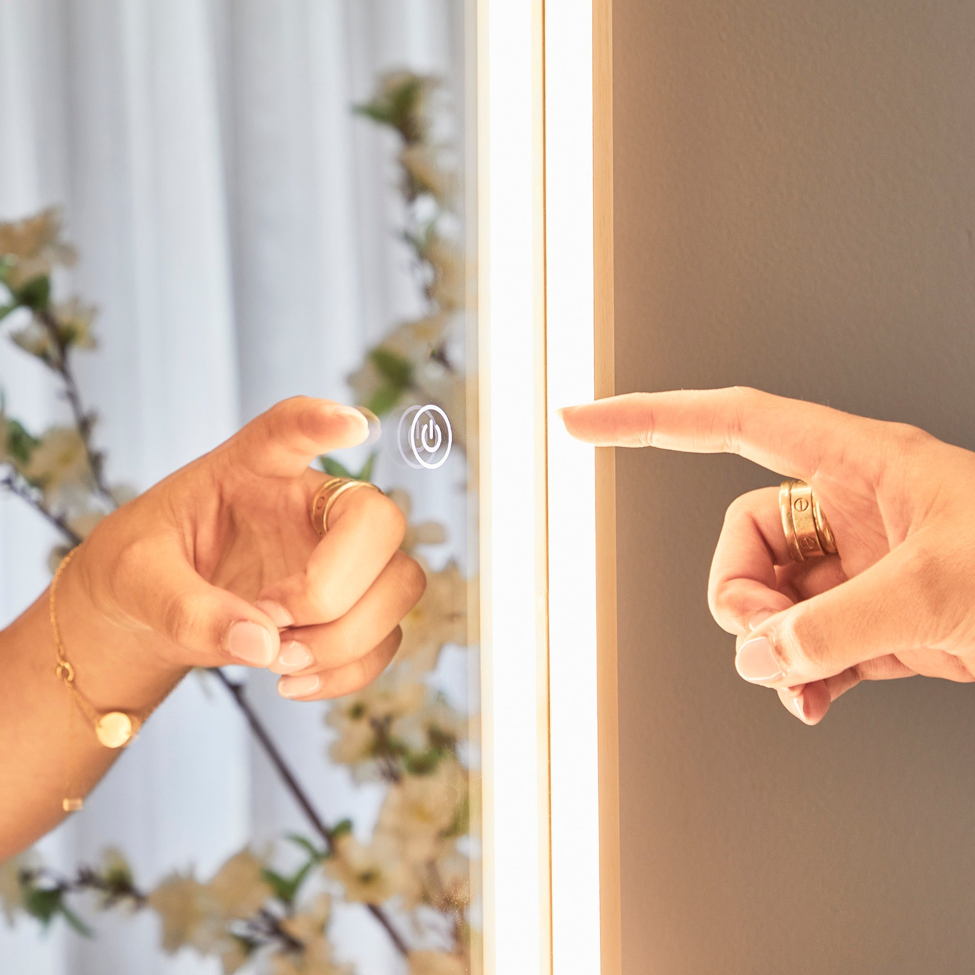 Luna 180cm Arch Front Illuminated Mirror Gold