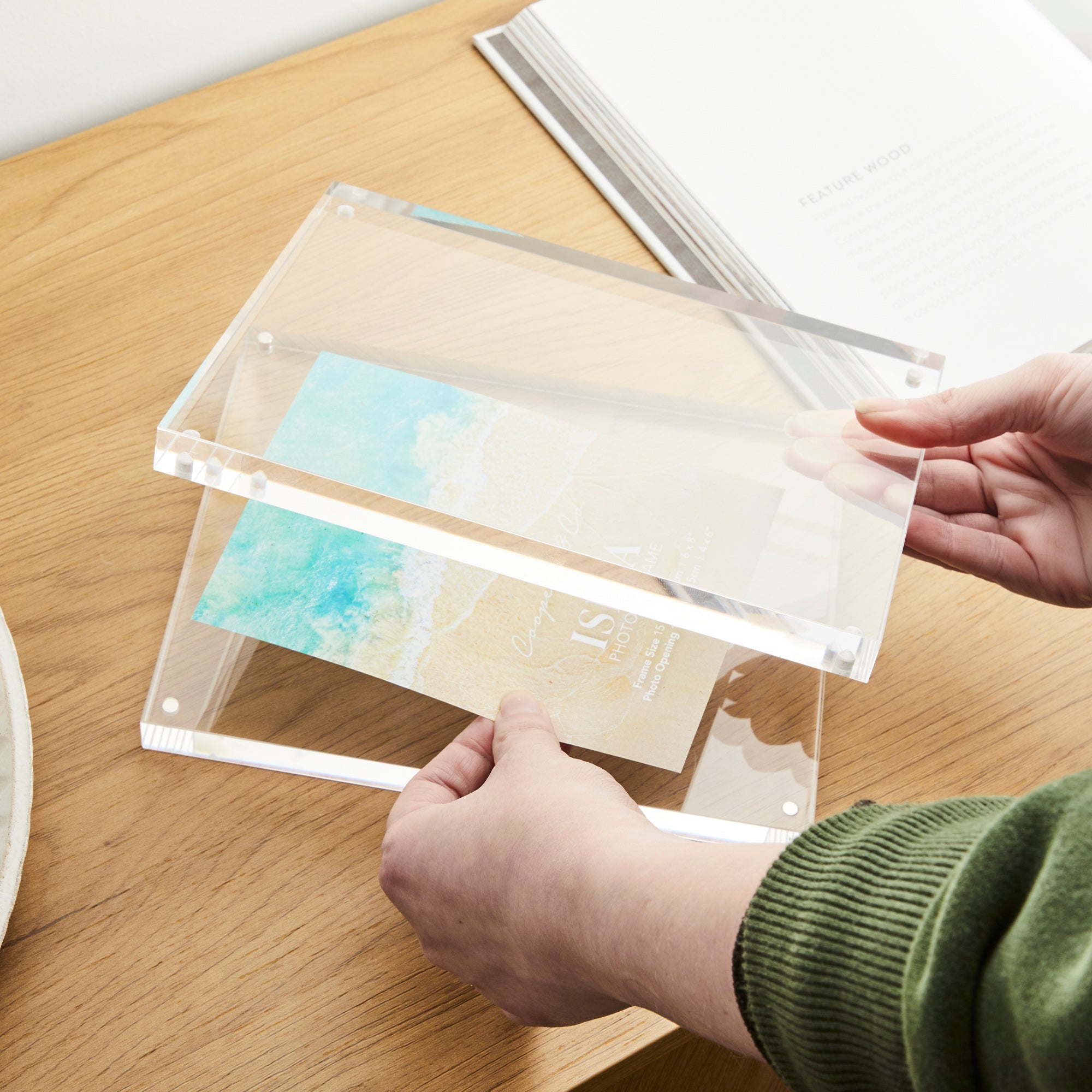 Isla 20x15cm Acrylic Photo Frame
