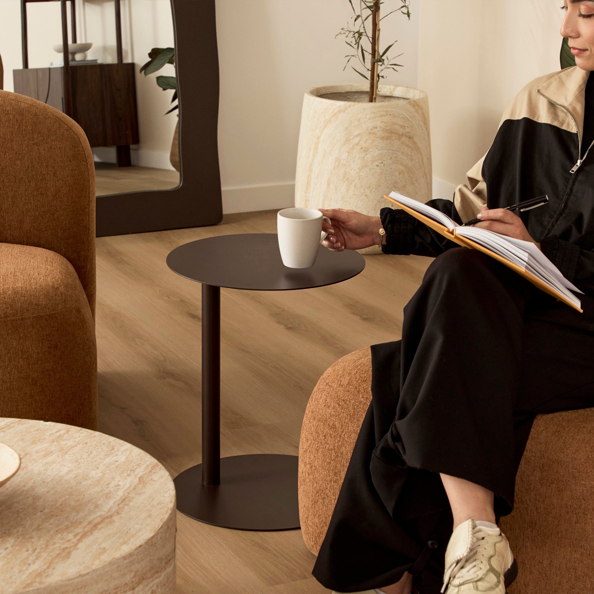 Maison Side Table Brown