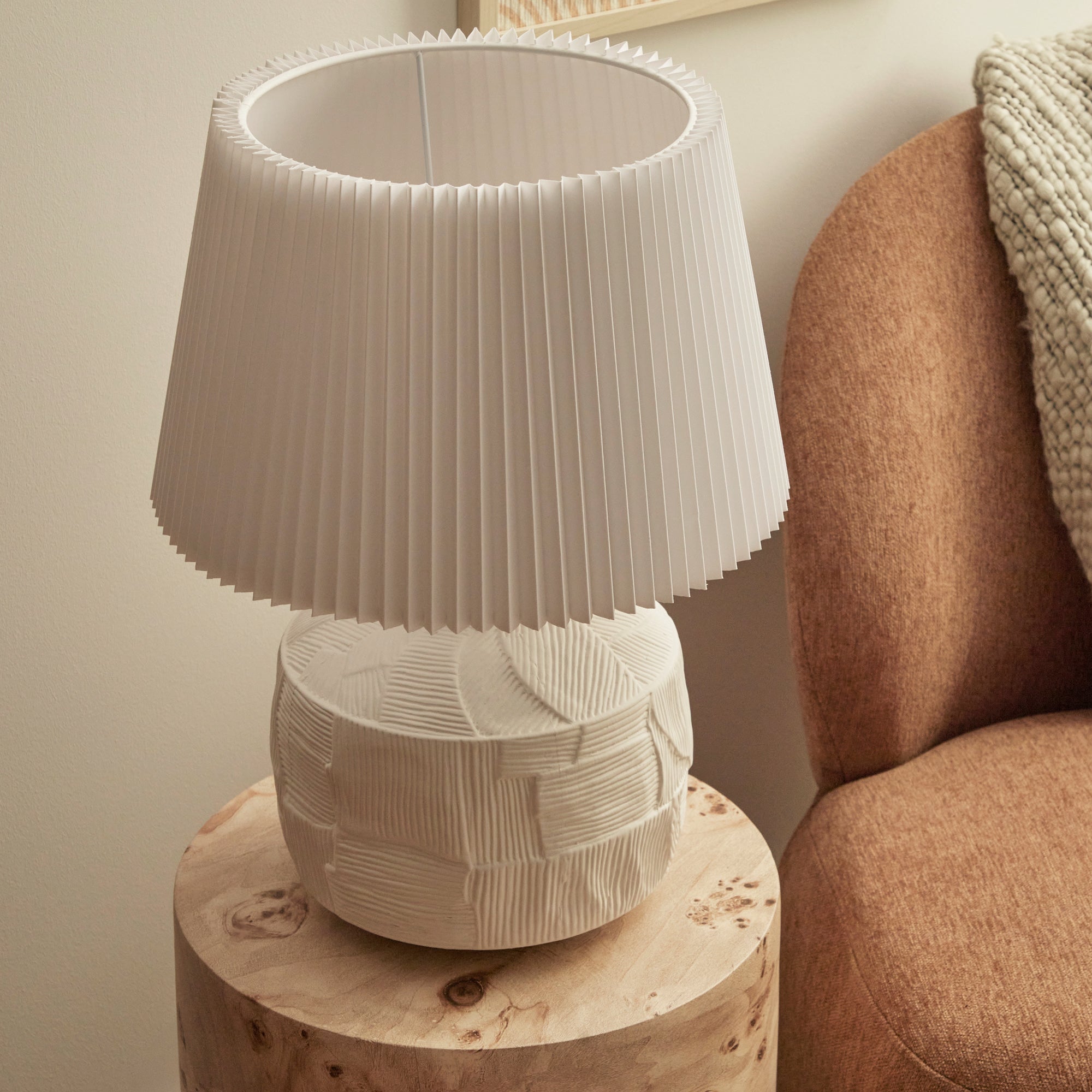 Cleo Table Lamp White