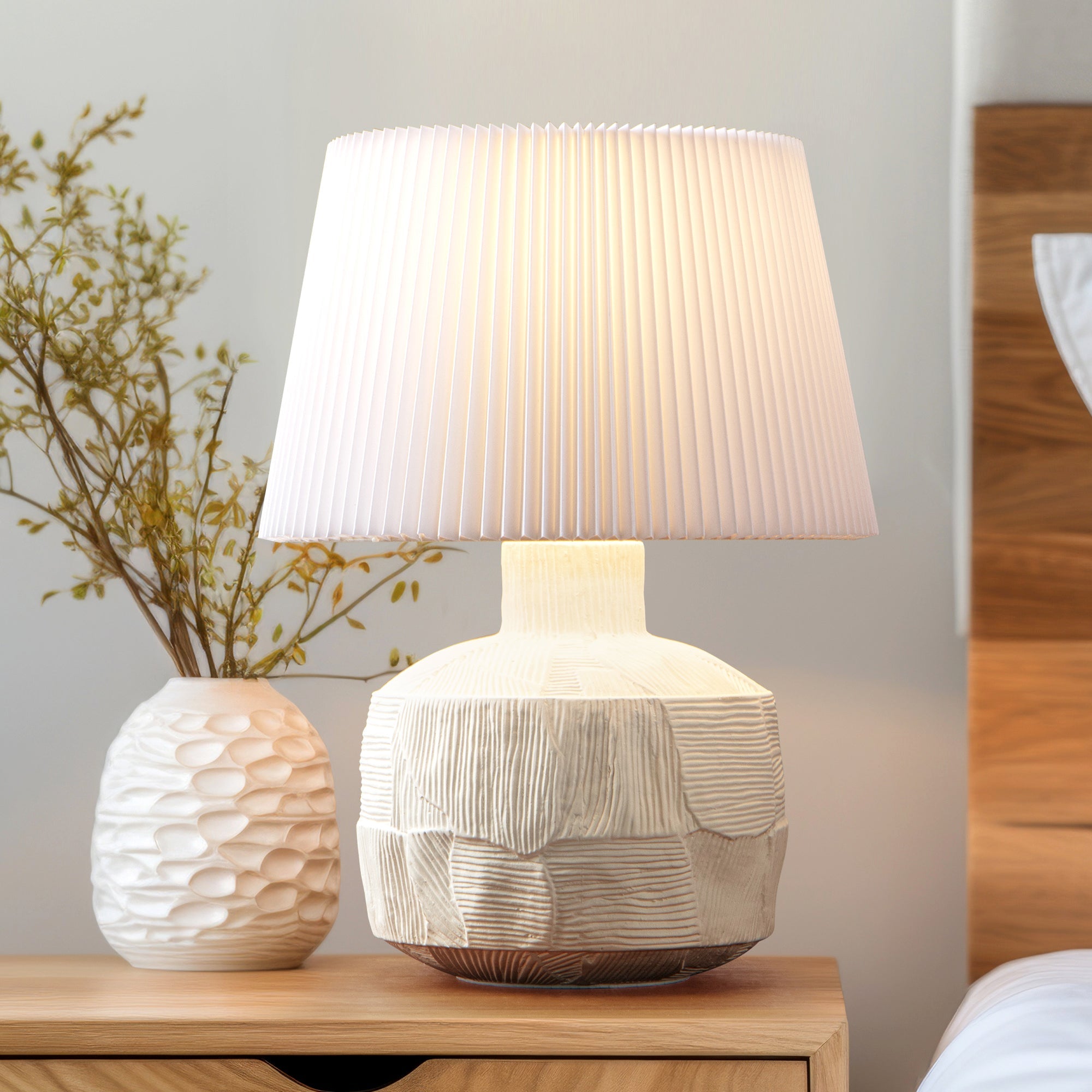 Cleo Table Lamp White