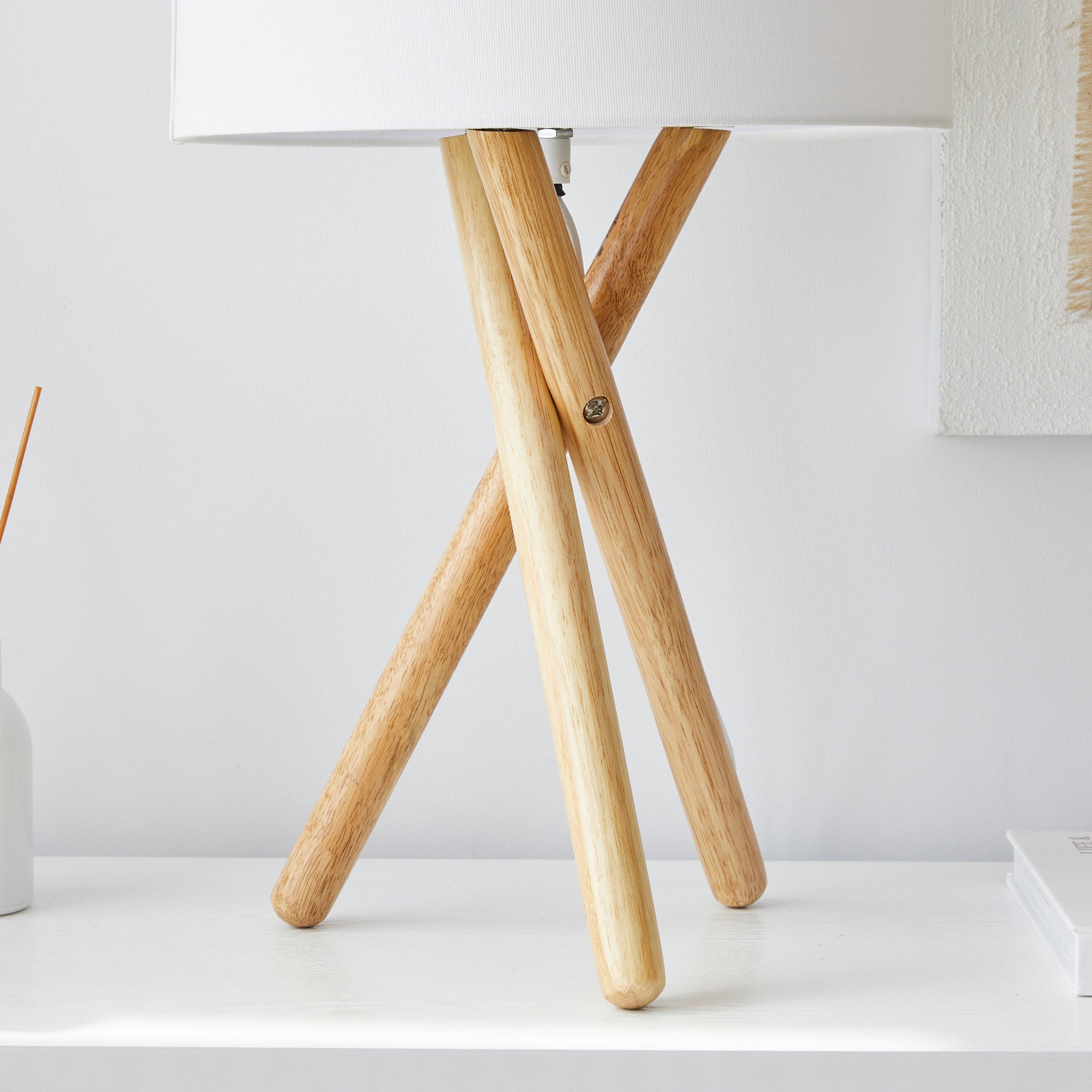 Byron Tripod Table Lamp Natural