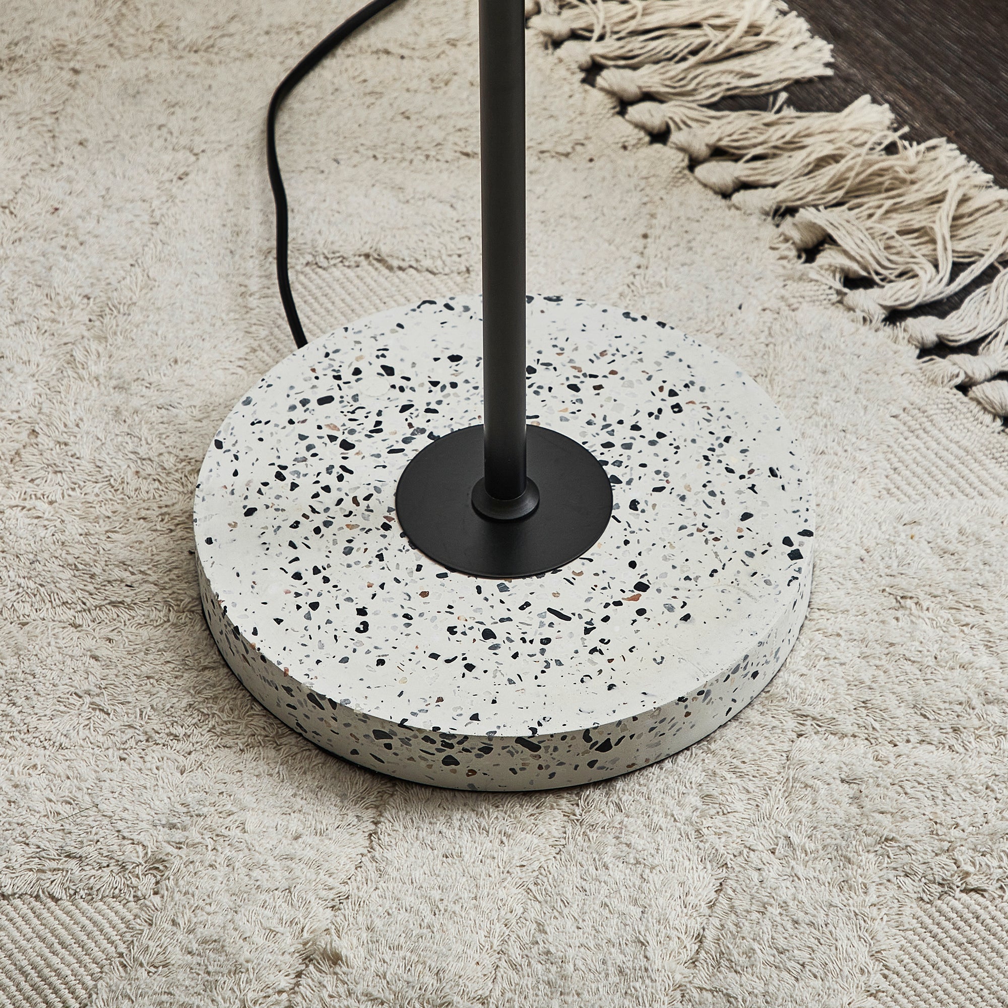 Mateo Floor Lamp Black