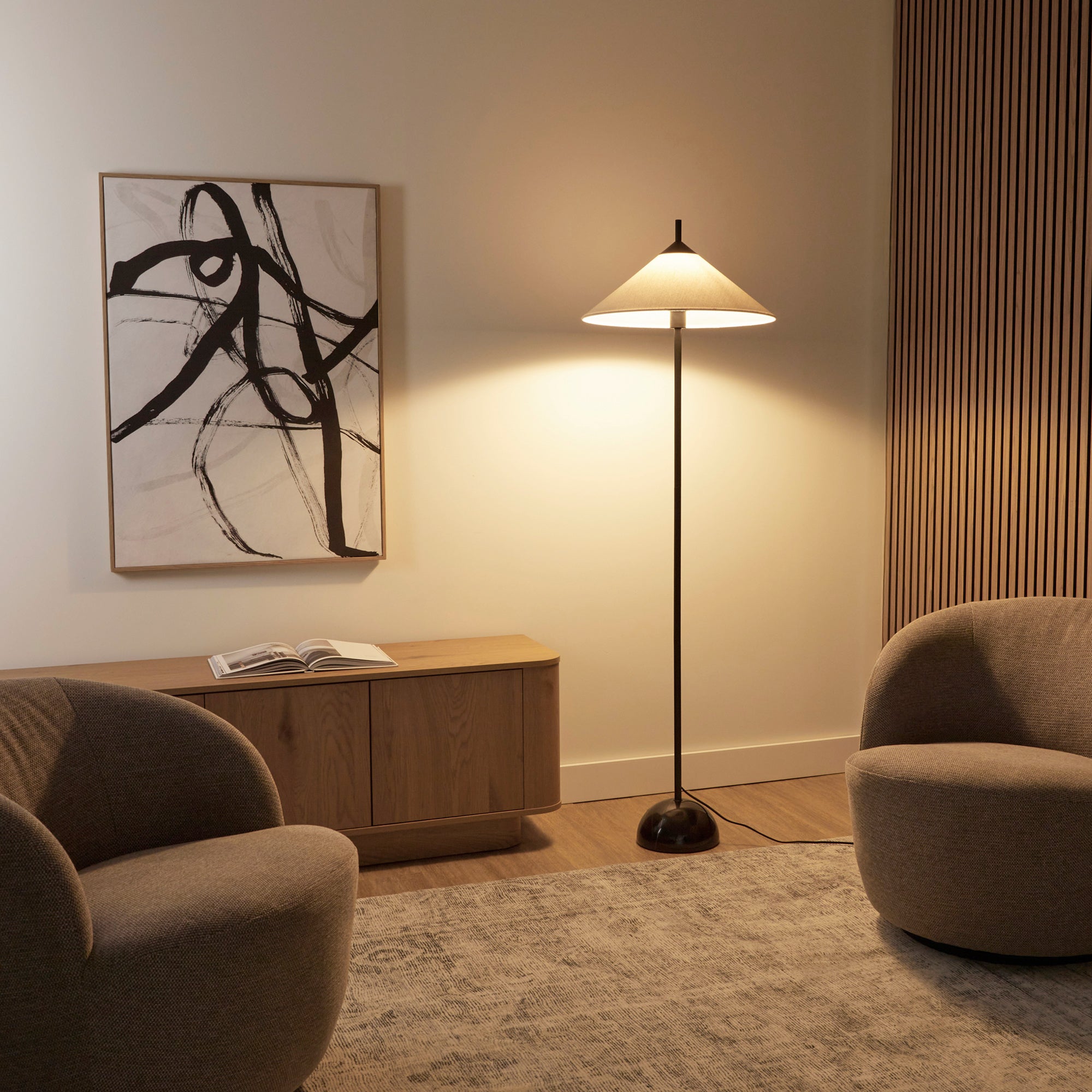 Arlo Floor Lamp Black