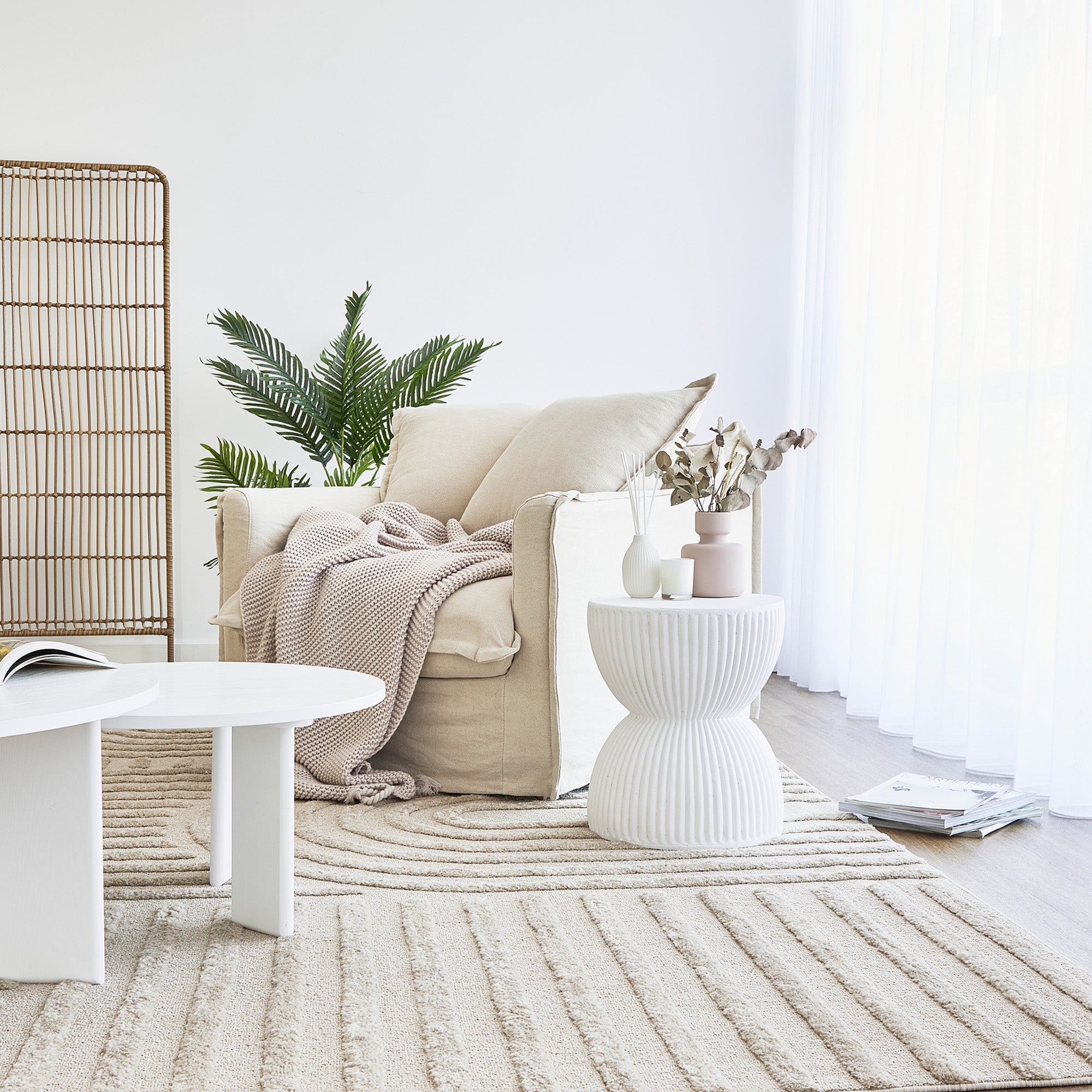 Saluzzo MgO Side Table White