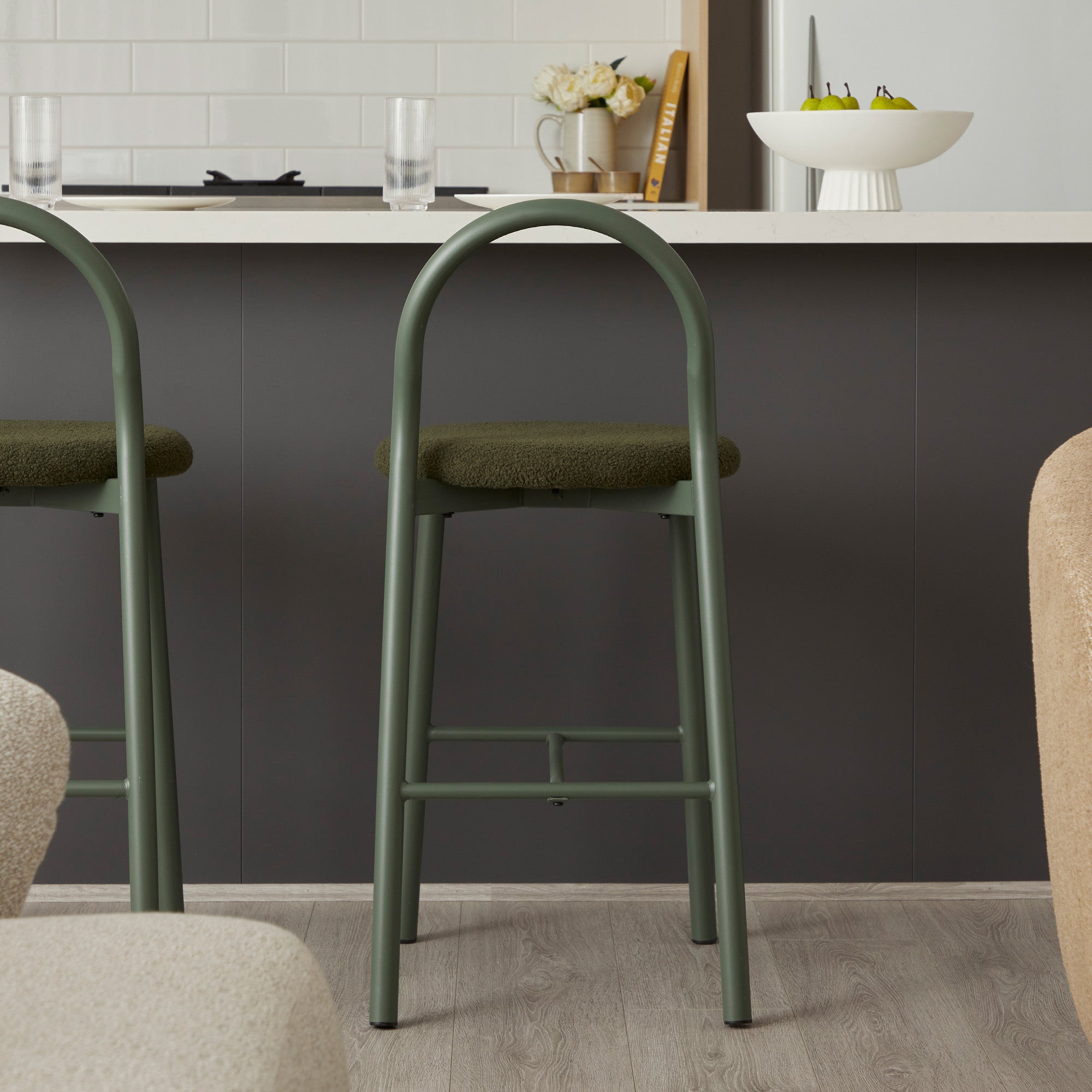 Newport Set of 2 Barstools Green