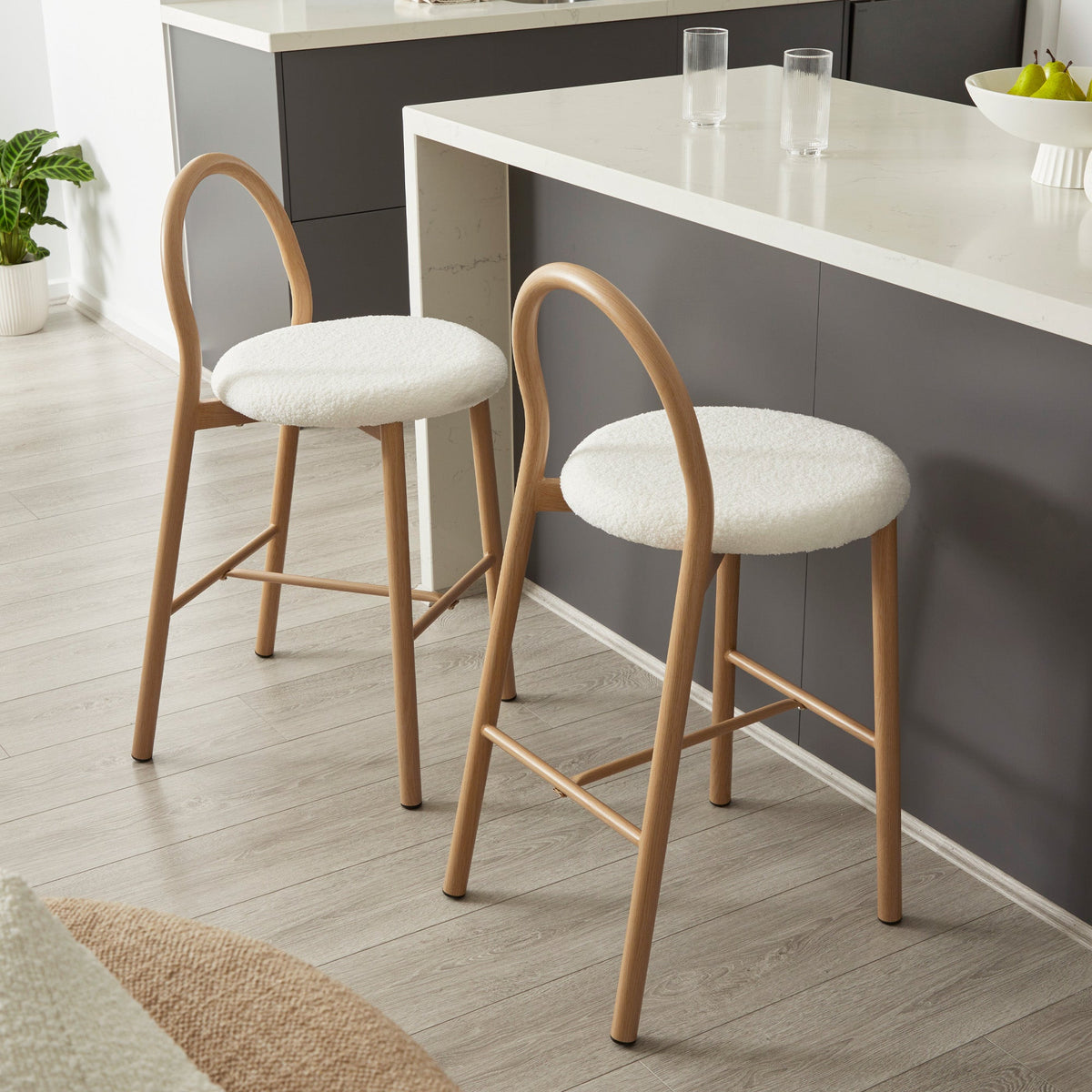 Newport Set of 2 Barstools Cream