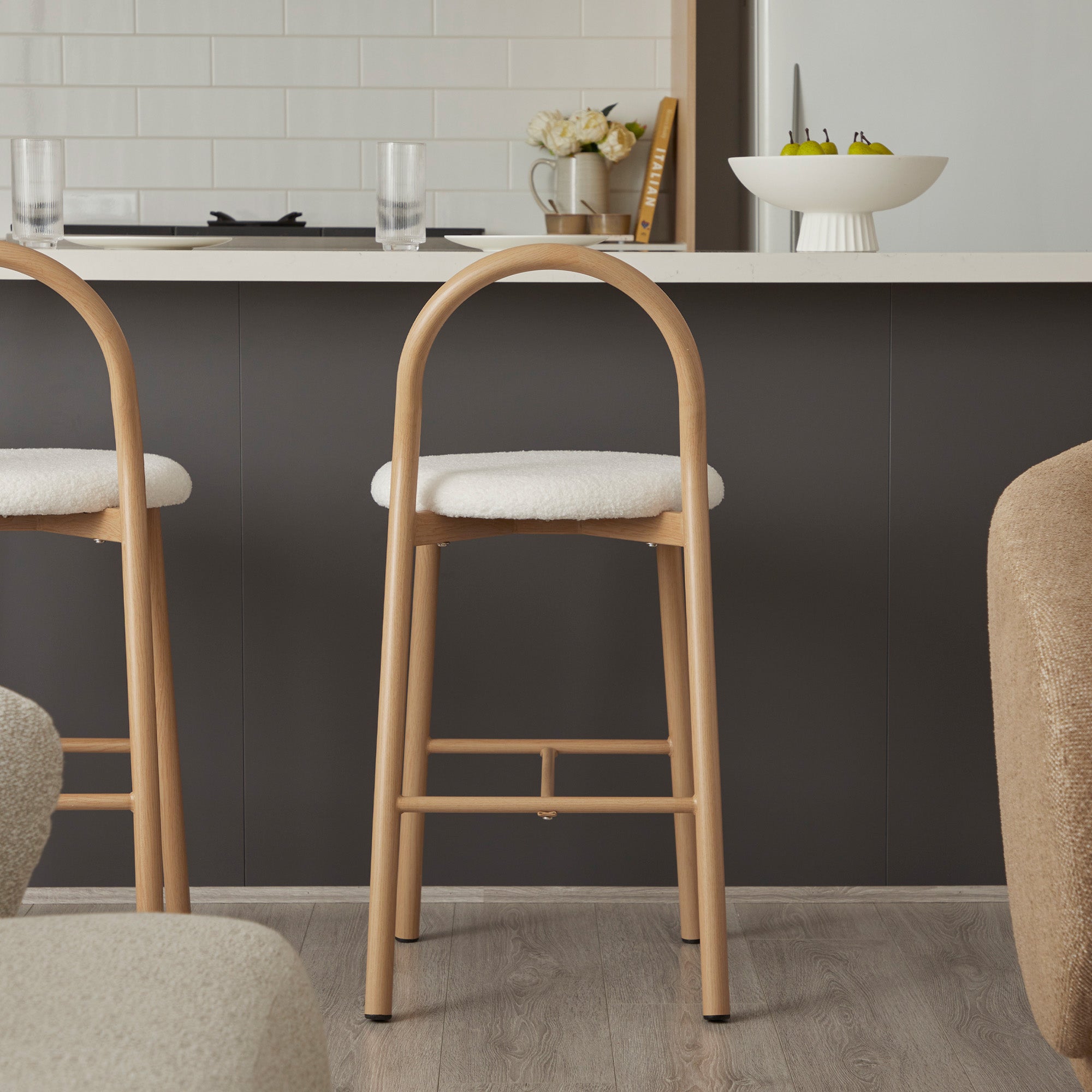 Newport Set of 2 Barstools Cream